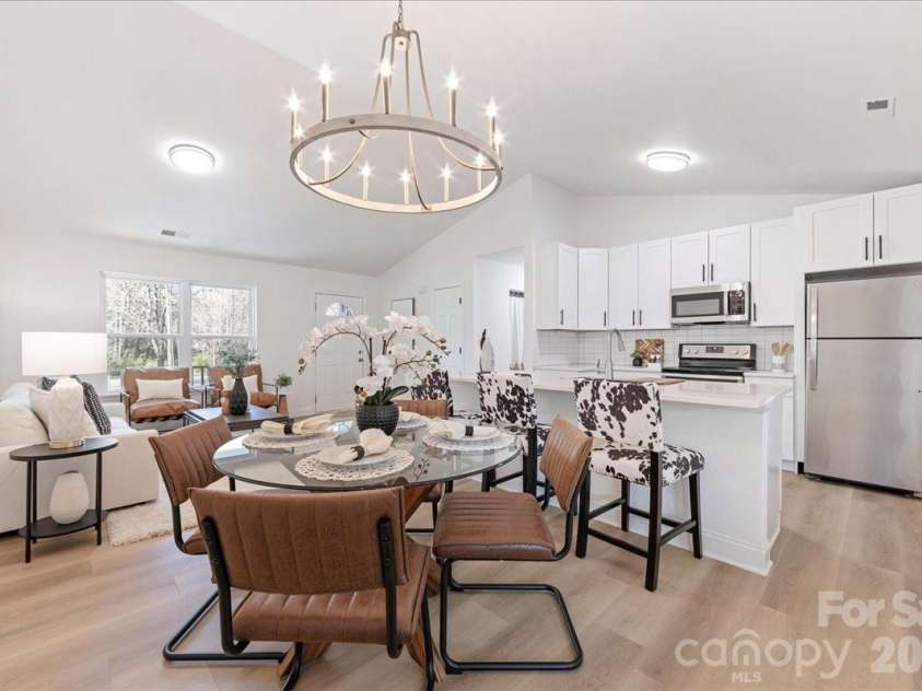 231 West Avenue, Charlotte, NC 28208.  MLS# CAR4362188, YatesRealty ID 10688. 