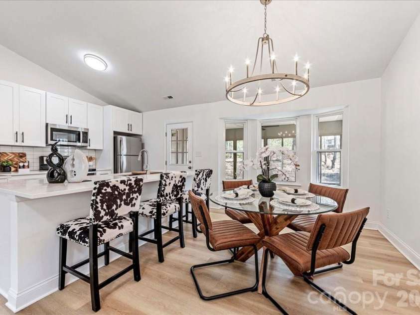 231 West Avenue, Charlotte, NC 28208.  MLS# CAR4362188, YatesRealty ID 10688. 