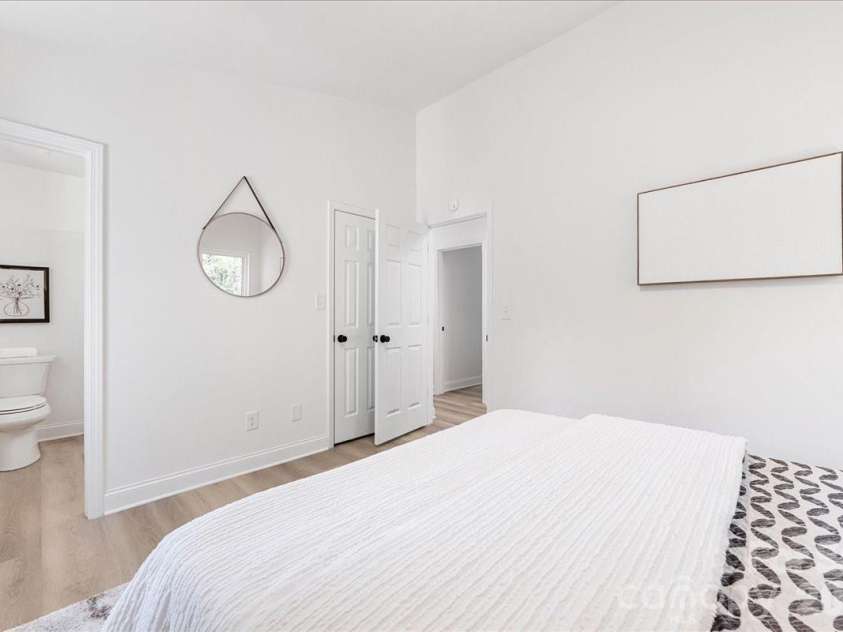 231 West Avenue, Charlotte, NC 28208.  MLS# CAR4362188, YatesRealty ID 10688. 