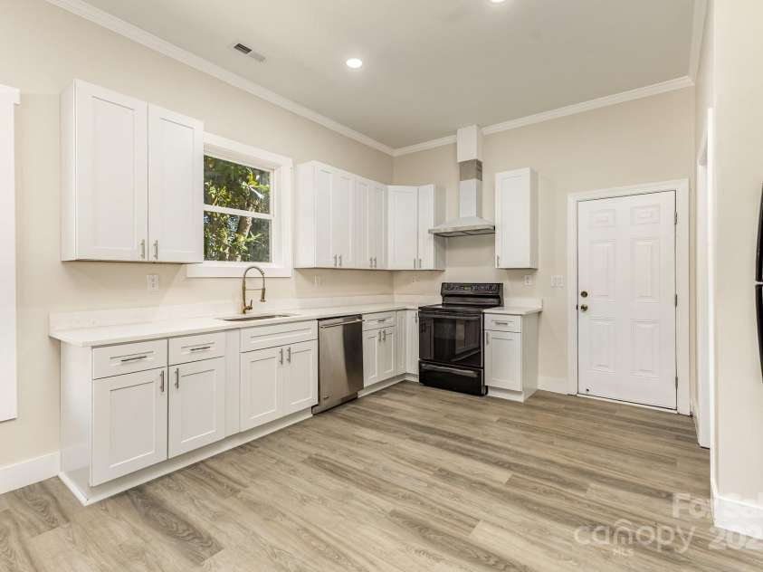 1205 Lafayette Street, Shelby, NC 28152.  MLS# CAR4309488, YatesRealty ID 1069. 