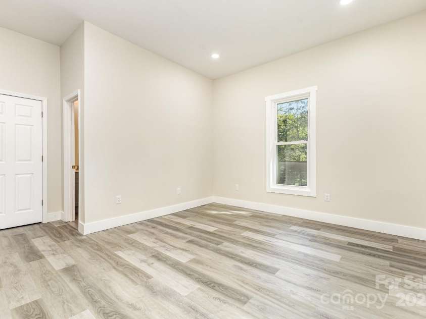 1205 Lafayette Street, Shelby, NC 28152.  MLS# CAR4309488, YatesRealty ID 1069. 