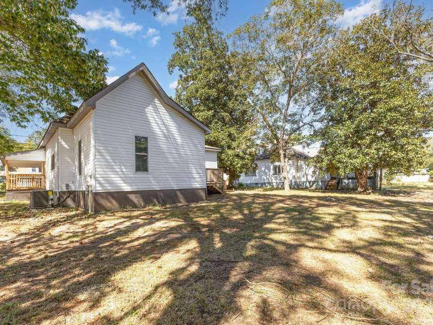 1205 Lafayette Street, Shelby, NC 28152.  MLS# CAR4309488, YatesRealty ID 1069. 