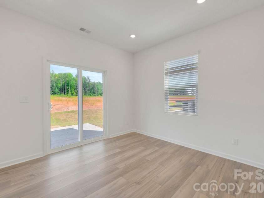 1485 Kate Cecil Way, York, SC 29745.  MLS# CAR4337084, YatesRealty ID 10690. Breakfast area