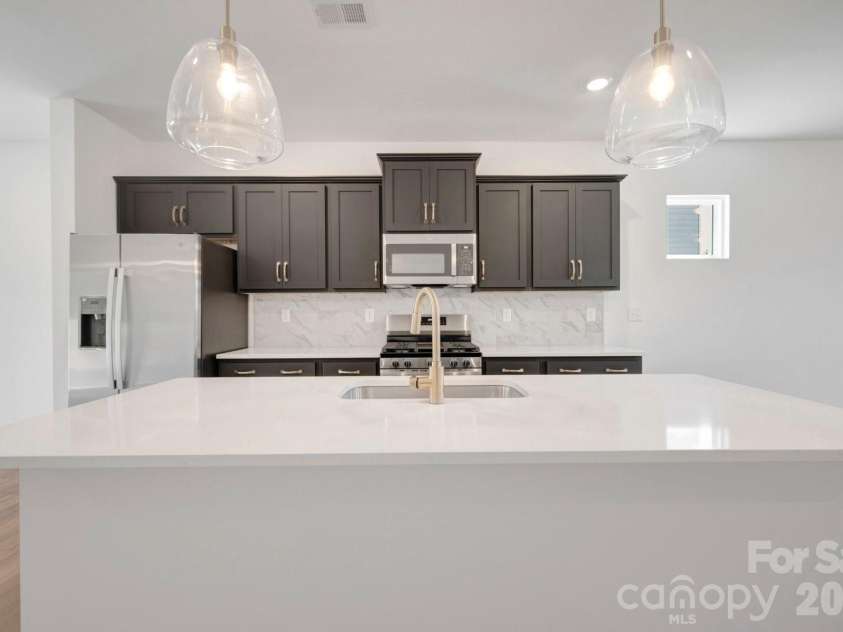 1485 Kate Cecil Way, York, SC 29745.  MLS# CAR4337084, YatesRealty ID 10690. Kitchen