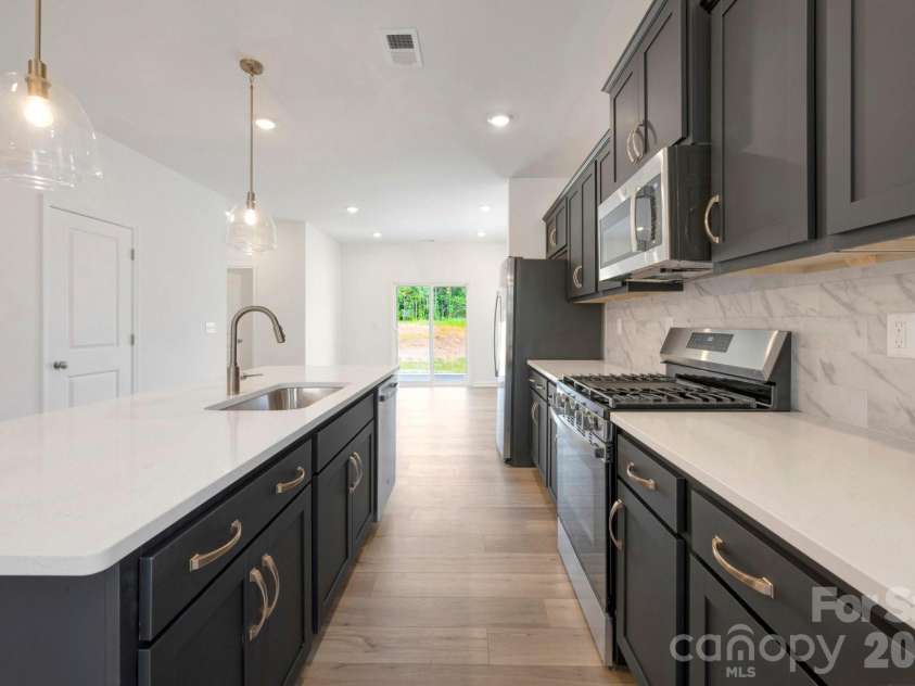 1485 Kate Cecil Way, York, SC 29745.  MLS# CAR4337084, YatesRealty ID 10690. Kitchen