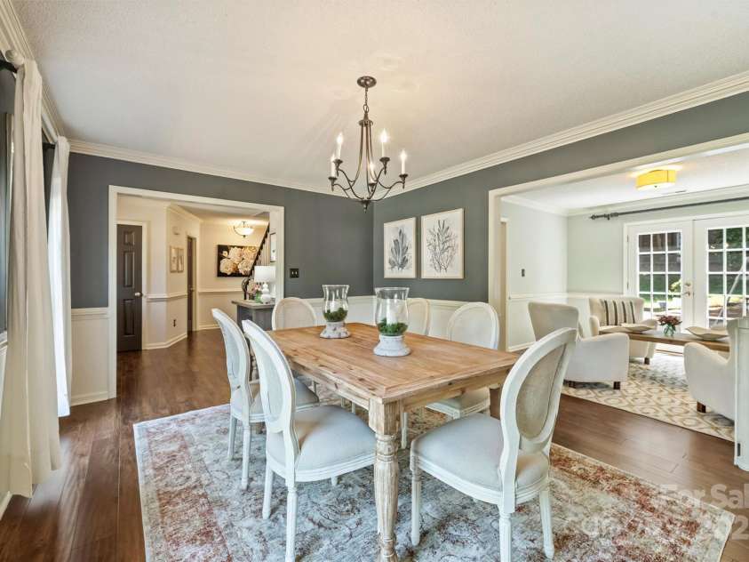 9209 Cameron Wood Drive, Charlotte, NC 28210.  MLS# CAR4252030, YatesRealty ID 10690. 