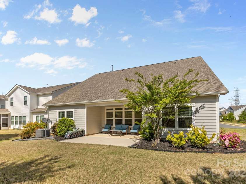 2704 Watergarden Street, York, SC 29745.  MLS# CAR4247917, YatesRealty ID 10691. 