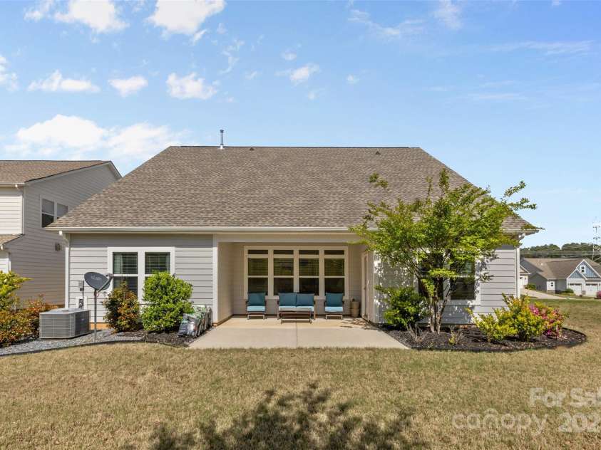 2704 Watergarden Street, York, SC 29745.  MLS# CAR4247917, YatesRealty ID 10691. 