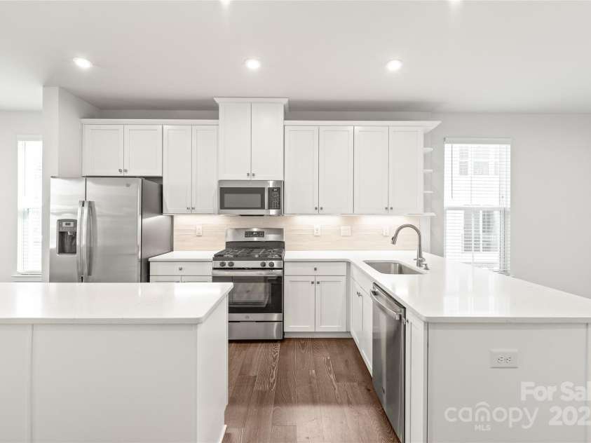 448 16th Street, Charlotte, NC 28206.  MLS# CAR4216212, YatesRealty ID 10692. 