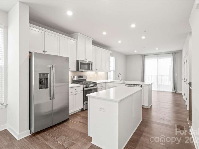 448 16th Street, Charlotte, NC 28206.  MLS# CAR4216212, YatesRealty ID 10692. 