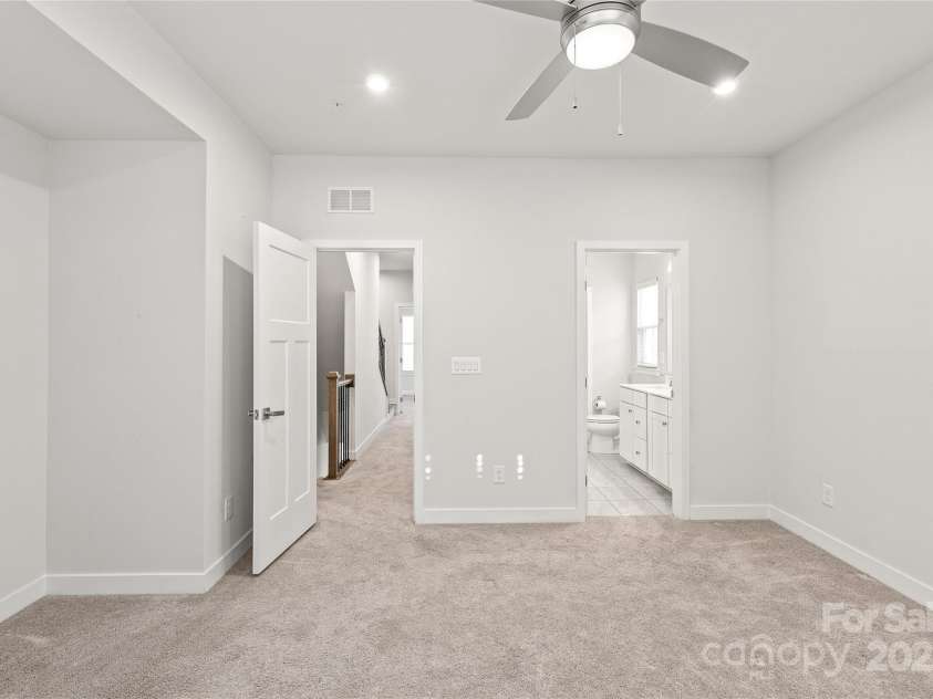 448 16th Street, Charlotte, NC 28206.  MLS# CAR4216212, YatesRealty ID 10692. 