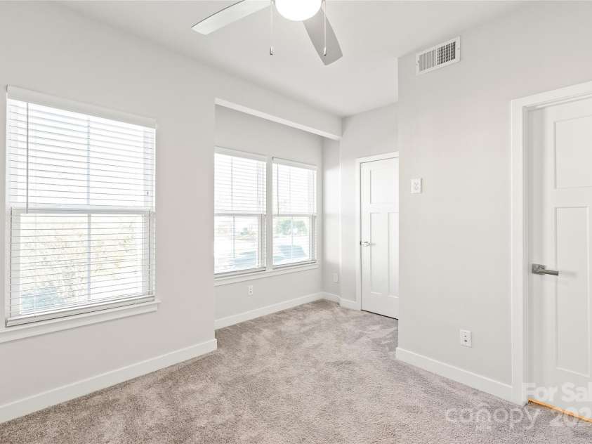 448 16th Street, Charlotte, NC 28206.  MLS# CAR4216212, YatesRealty ID 10692. 