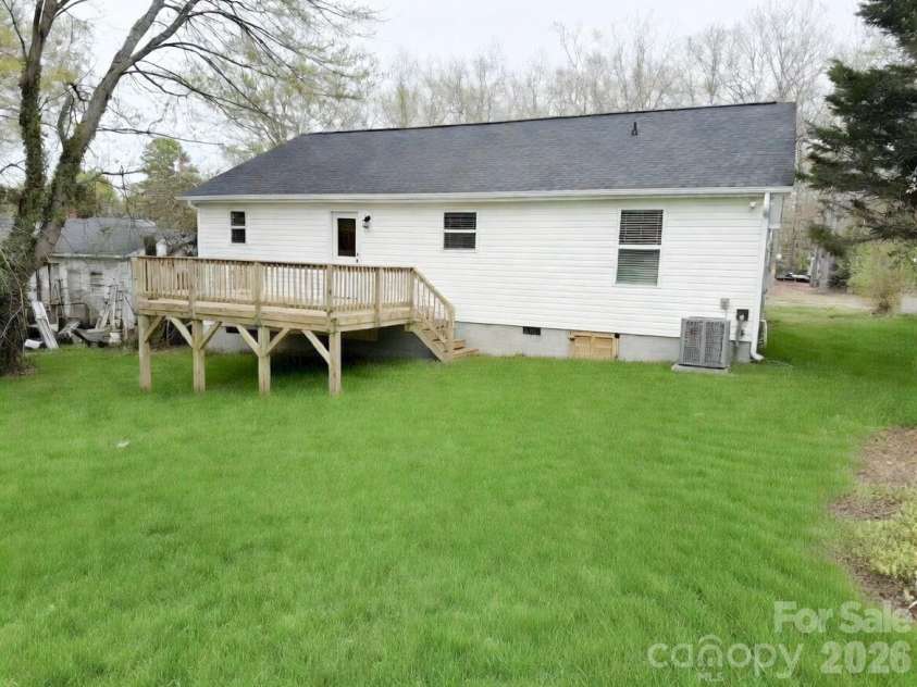 1301 Mt Vernon Avenue, Kannapolis, NC 28083.  MLS# CAR4351266, YatesRealty ID 10693. Backyard 