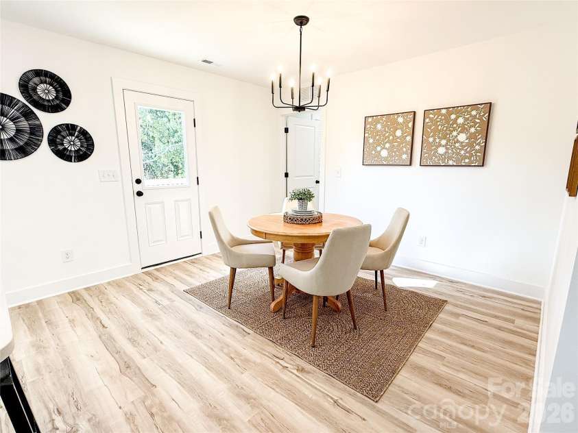 1301 Mt Vernon Avenue, Kannapolis, NC 28083.  MLS# CAR4351266, YatesRealty ID 10693. Dining 
