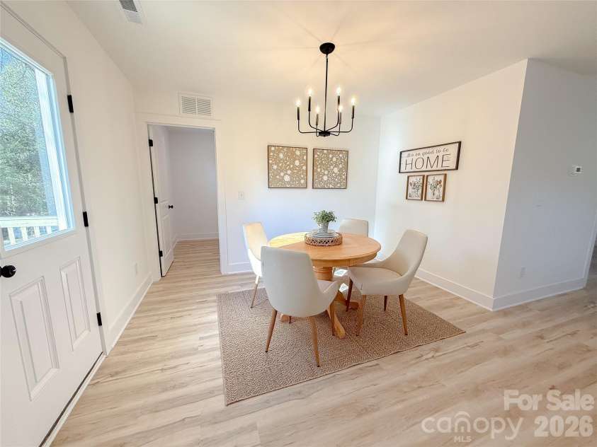 1301 Mt Vernon Avenue, Kannapolis, NC 28083.  MLS# CAR4351266, YatesRealty ID 10693. Dining 