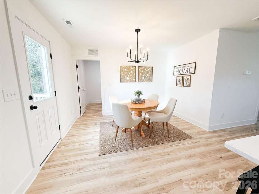1301 Mt Vernon Avenue, Kannapolis, NC 28083.  MLS# CAR4351266, YatesRealty ID 10693. Dining 