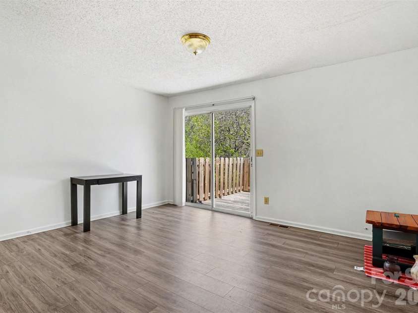 535 Lex Drive, Charlotte, NC 28262.  MLS# CAR4361140, YatesRealty ID 10694. 