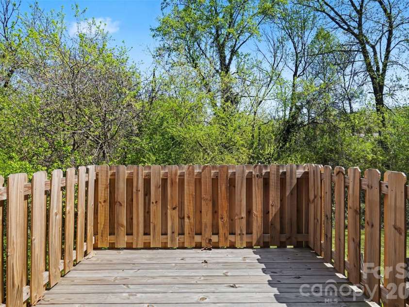 535 Lex Drive, Charlotte, NC 28262.  MLS# CAR4361140, YatesRealty ID 10694. 