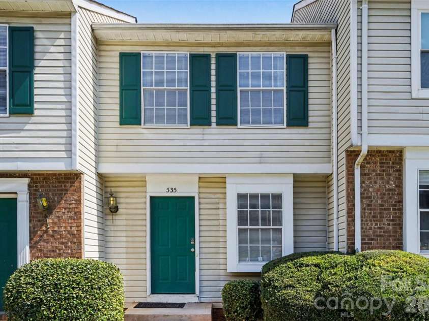 535 Lex Drive, Charlotte, NC 28262.  MLS# CAR4361140, YatesRealty ID 10694. 