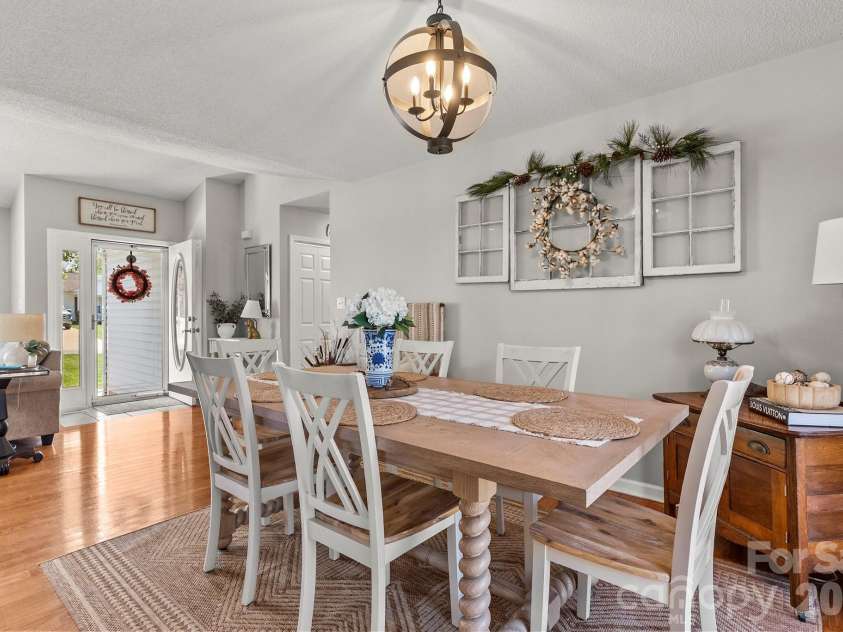 1478 Farmington Hills Drive, Conover, NC 28613.  MLS# CAR4366967, YatesRealty ID 10695. 