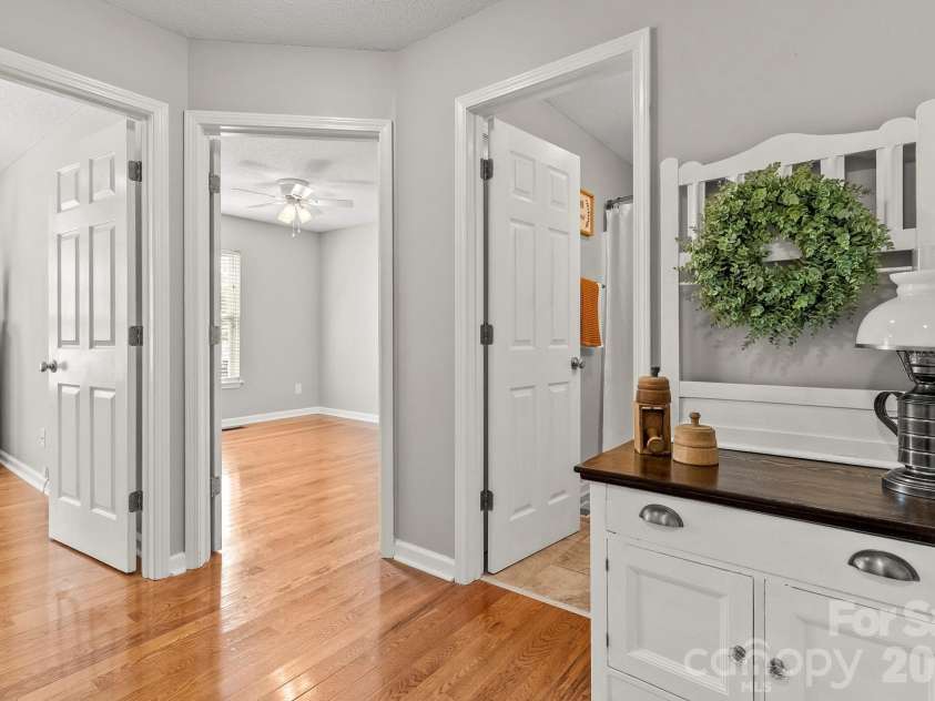1478 Farmington Hills Drive, Conover, NC 28613.  MLS# CAR4366967, YatesRealty ID 10695. 