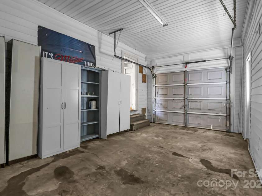 908 Dogwood Drive, Gastonia, NC 28054.  MLS# CAR4227211, YatesRealty ID 10695. 
