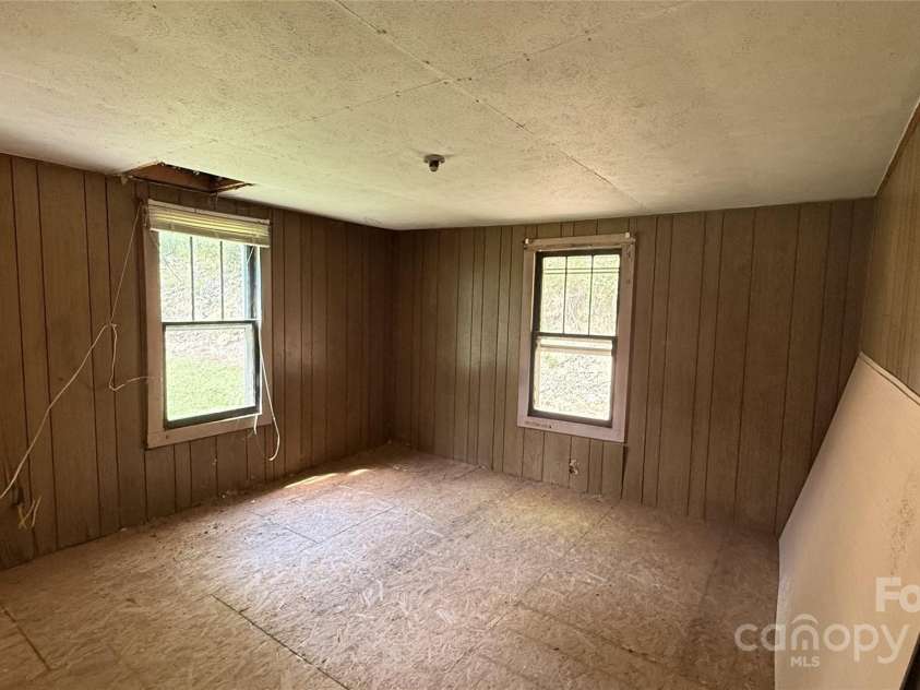 851 Lower Shut In Road, Hot Springs, NC 28743.  MLS# CAR4289186, YatesRealty ID 10696. 