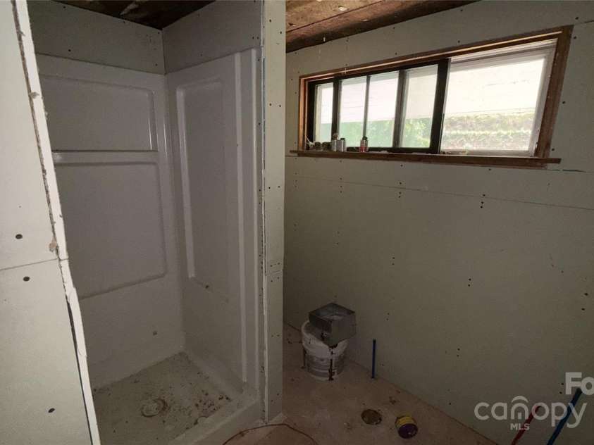 851 Lower Shut In Road, Hot Springs, NC 28743.  MLS# CAR4289186, YatesRealty ID 10696. 