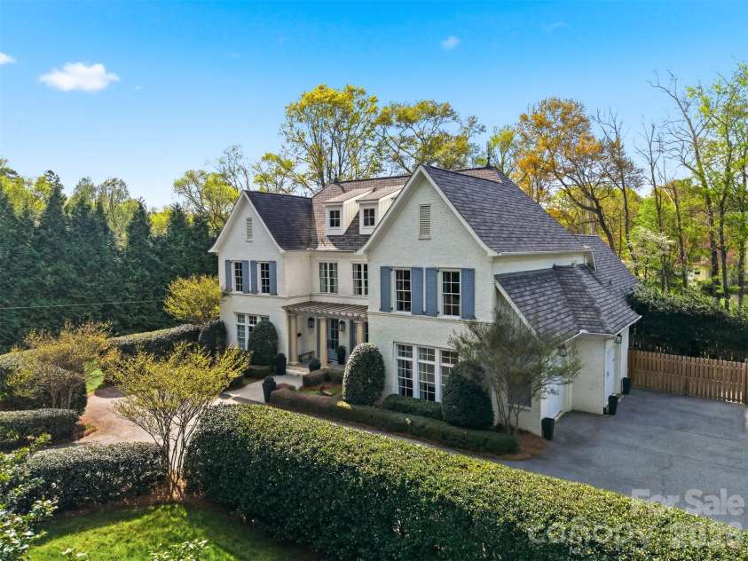 834 9th Avenue, Hickory, NC 28601.  MLS# CAR4366264, YatesRealty ID 10697. 