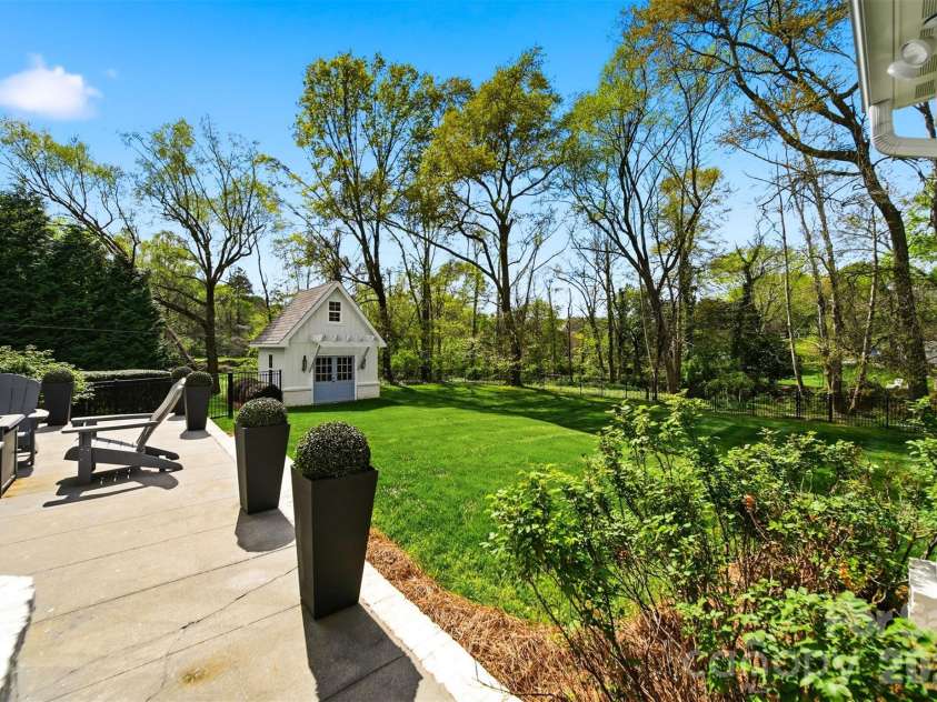 834 9th Avenue, Hickory, NC 28601.  MLS# CAR4366264, YatesRealty ID 10697. 