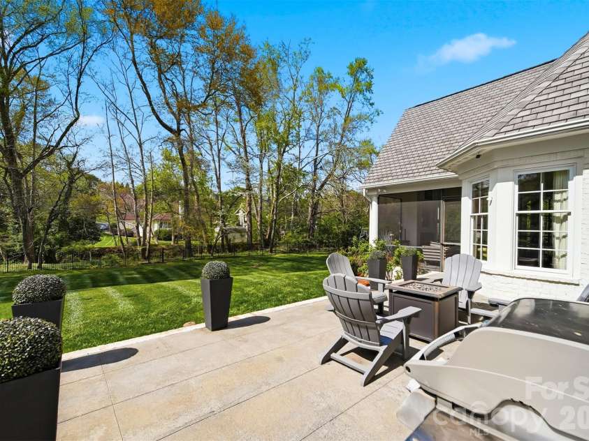 834 9th Avenue, Hickory, NC 28601.  MLS# CAR4366264, YatesRealty ID 10697. 