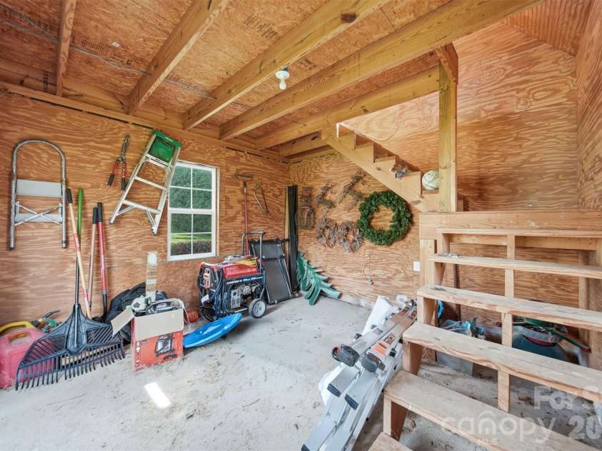 834 9th Avenue, Hickory, NC 28601.  MLS# CAR4366264, YatesRealty ID 10697. Cottage outbuilding