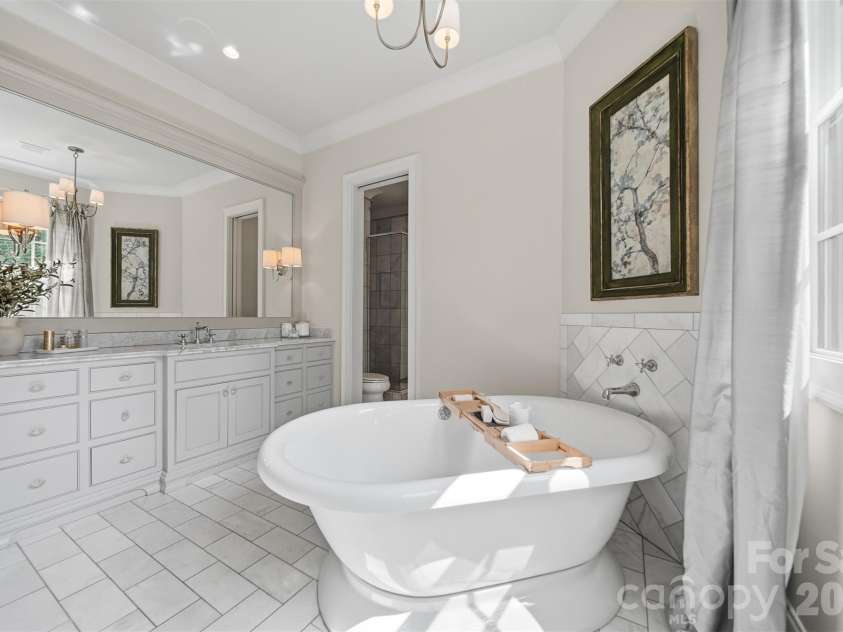 834 9th Avenue, Hickory, NC 28601.  MLS# CAR4366264, YatesRealty ID 10697. Primary bath with 2 vanities
