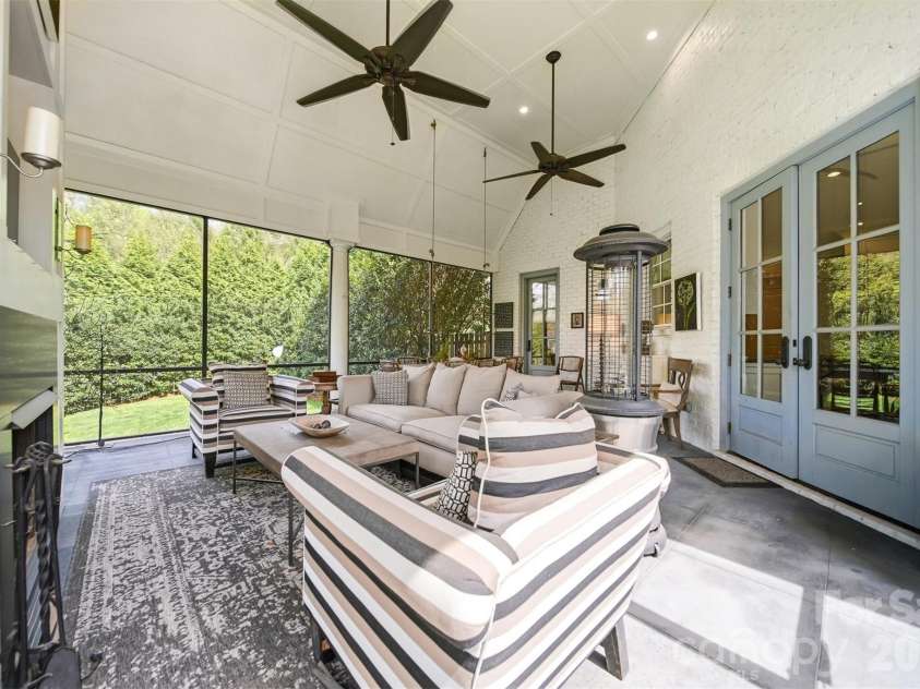 834 9th Avenue, Hickory, NC 28601.  MLS# CAR4366264, YatesRealty ID 10697. Screened in porch