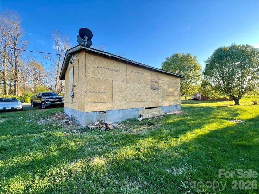 119 Z A Hunter Road, Bessemer City, NC 28016.  MLS# CAR4359704, YatesRealty ID 10698. 