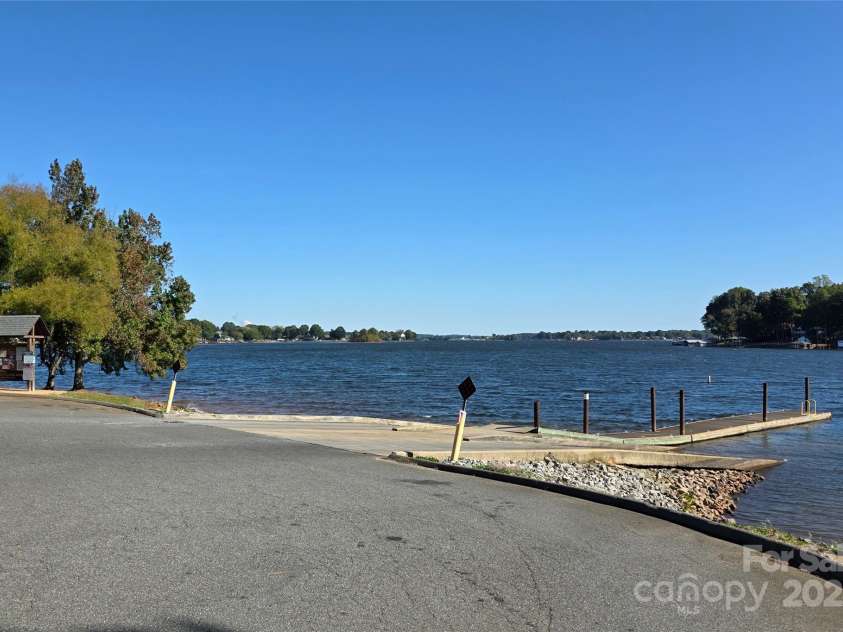 4609 Firethorn Court, Denver, NC 28037.  MLS# CAR4311618, YatesRealty ID 10698. 