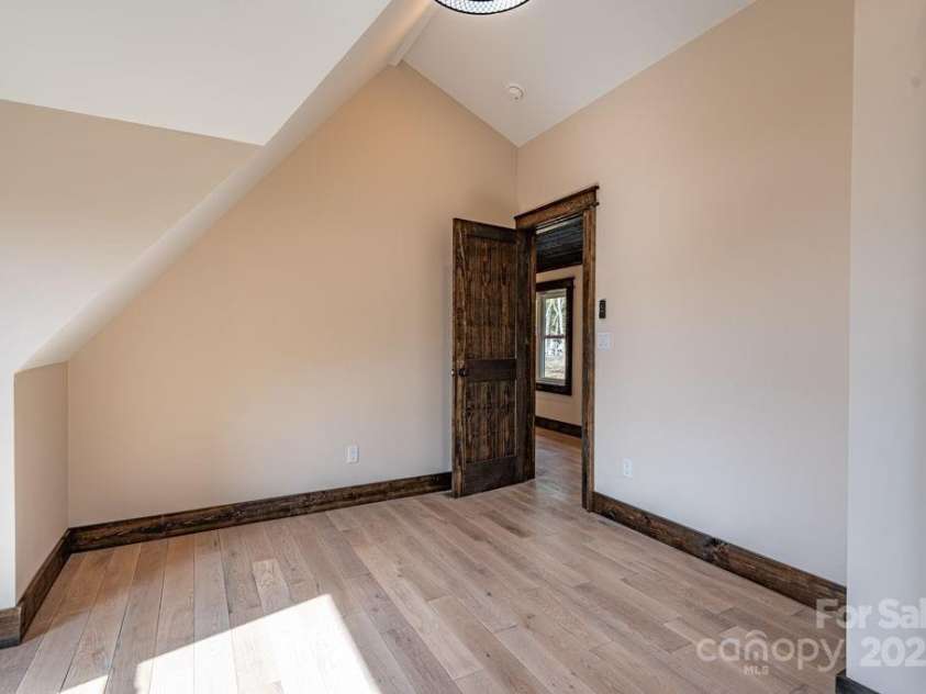 176 Snow Mountain Lane, Banner Elk, NC 28604.  MLS# CAR4248903, YatesRealty ID 10699. 