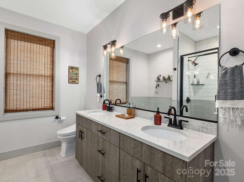 39 Cisco Road, Asheville, NC 28805.  MLS# CAR4317247, YatesRealty ID 10699. 