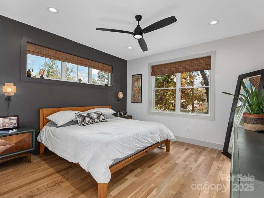39 Cisco Road, Asheville, NC 28805.  MLS# CAR4317247, YatesRealty ID 10699. 