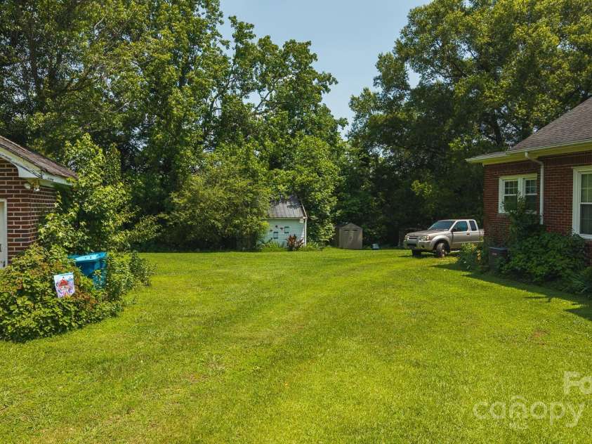 1040 NC 90 Highway, Taylorsville, NC 20681.  MLS# CAR4254139, YatesRealty ID 107. 