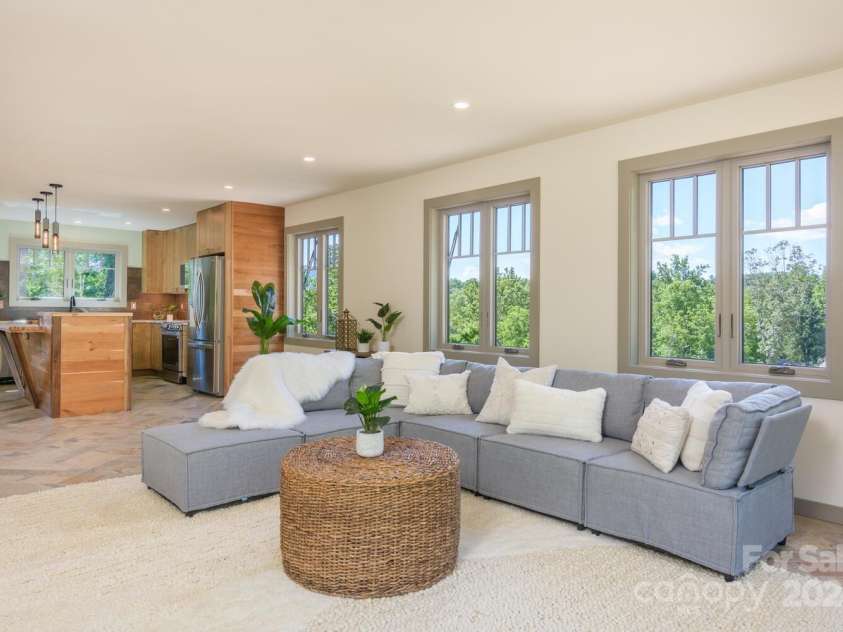 171 Abundance Run, Asheville, NC 28805.  MLS# CAR4145601, YatesRealty ID 107. 