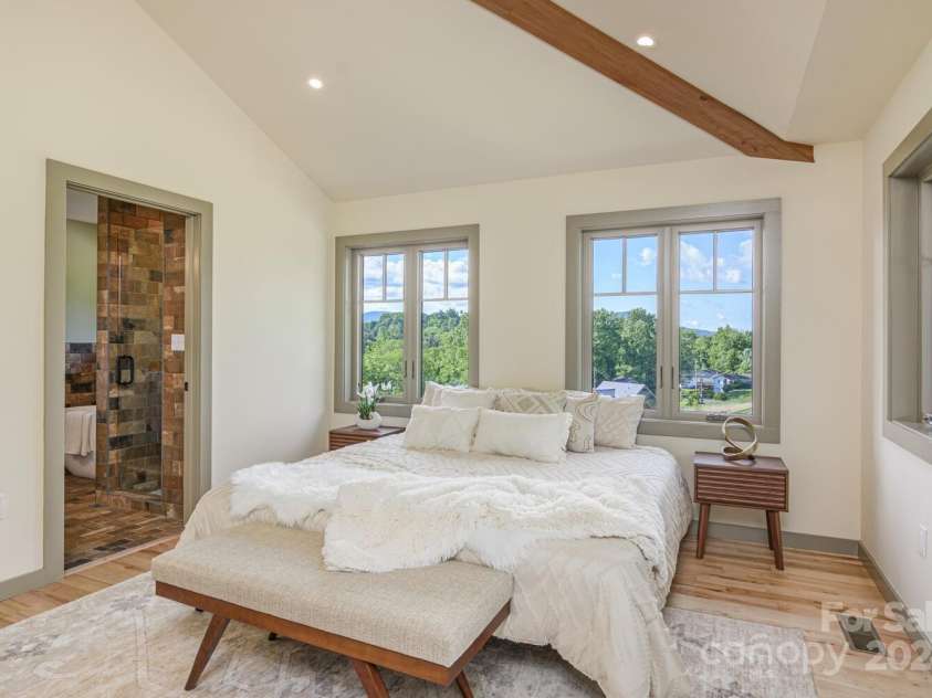 171 Abundance Run, Asheville, NC 28805.  MLS# CAR4145601, YatesRealty ID 107. 