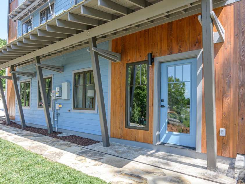 171 Abundance Run, Asheville, NC 28805.  MLS# CAR4145601, YatesRealty ID 107. 