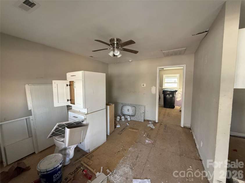 2427 Carmine Street, Charlotte, NC 28206.  MLS# CAR4339842, YatesRealty ID 1070. 2425-2427-2429