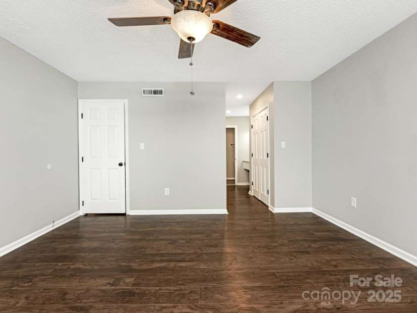 7378 Winery Lane, Charlotte, NC 28227.  MLS# CAR4146515, YatesRealty ID 1070. 