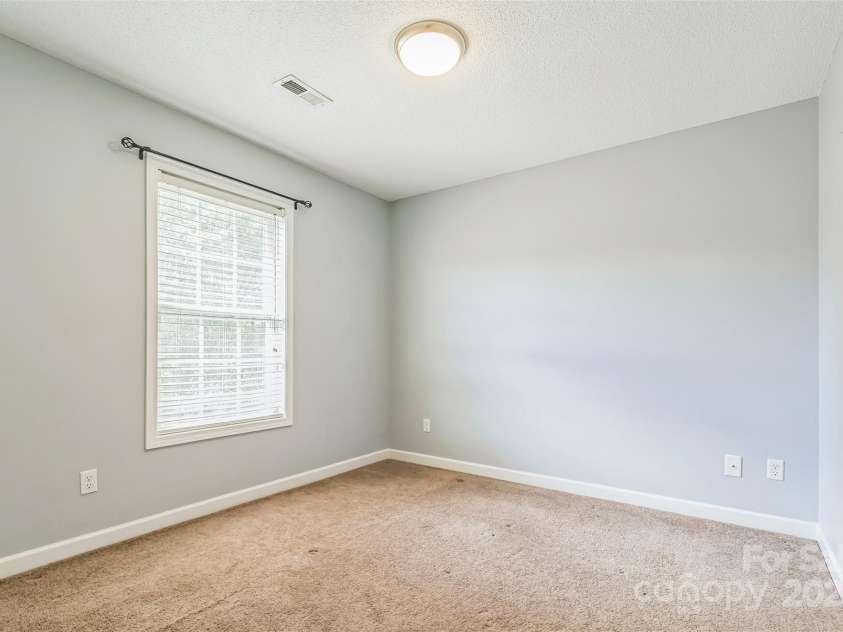 118 Wonderberry Court, Boiling Springs, SC 29316.  MLS# CAR4252815, YatesRealty ID 10700. Upstairs Bedroom #3