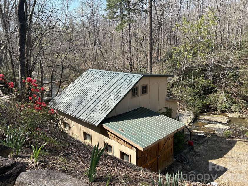 3695 NC 9 Highway, Mill Spring, NC 28756.  MLS# CAR4364501, YatesRealty ID 10700. 