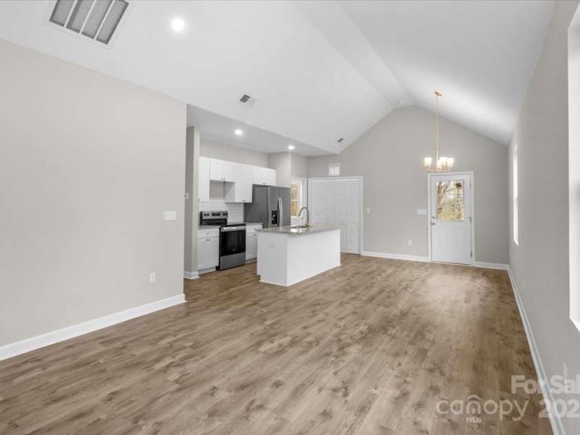 228 Chestnut Street, Shelby, NC 28150.  MLS# CAR4220800, YatesRealty ID 10701. 