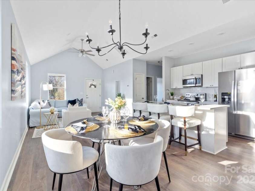 228 Chestnut Street, Shelby, NC 28150.  MLS# CAR4220800, YatesRealty ID 10701. 