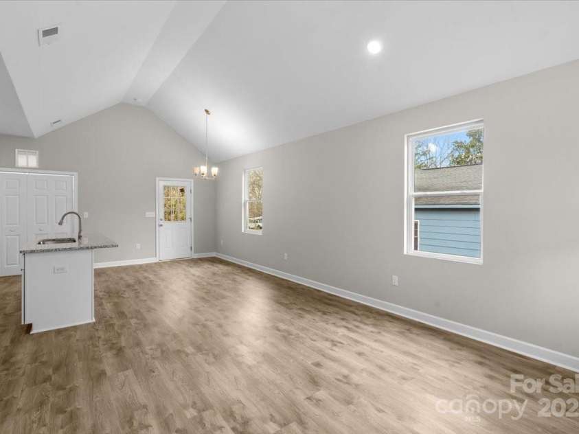 228 Chestnut Street, Shelby, NC 28150.  MLS# CAR4220800, YatesRealty ID 10701. 